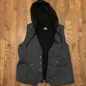 Men’s vest with hood